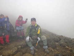 14 朝日の肩で昼食