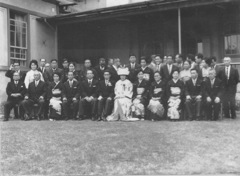 09中庭で集合写真